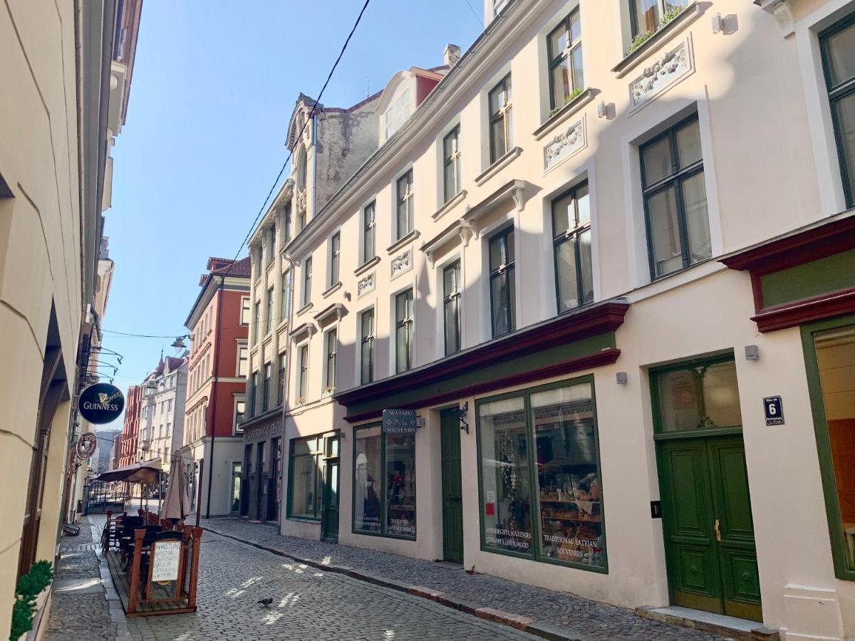 Stylish New Apartment In Riga Old Town - City Centre, Self Check-In, Walkable To Major Attractions Exterior photo